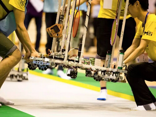 IM网页版全向轮助阵全国大学生机器人赛-3.jpg